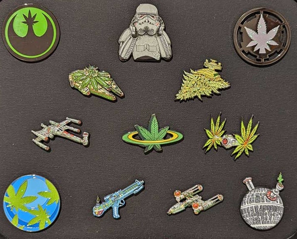 Stoned Wars Pin Set + 12 Trading Cards